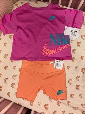BNWT 6X Nike Kids Two-Piece Set in Magenta & Orange with Teal Accents